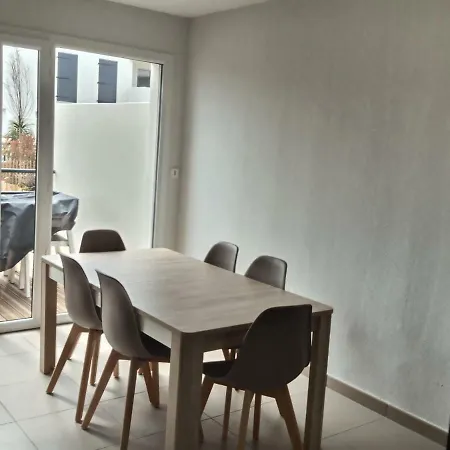 Prázdninový dům Magnifique Maison Pour 6 Personnes
